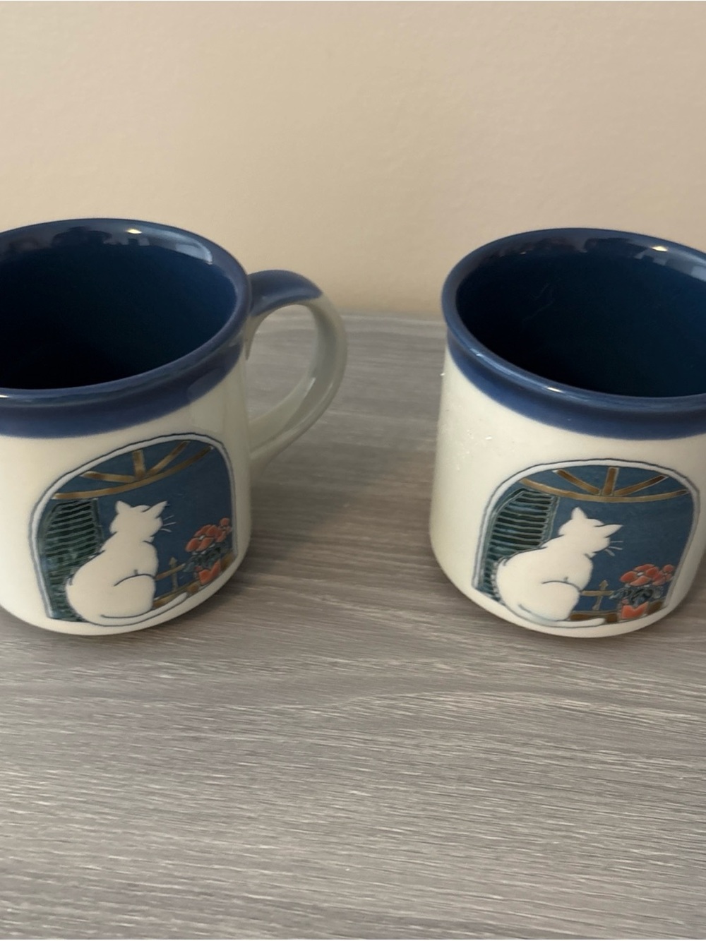 Set of 2 Ceramic Mugs with Blue Rim and Cat Motif
